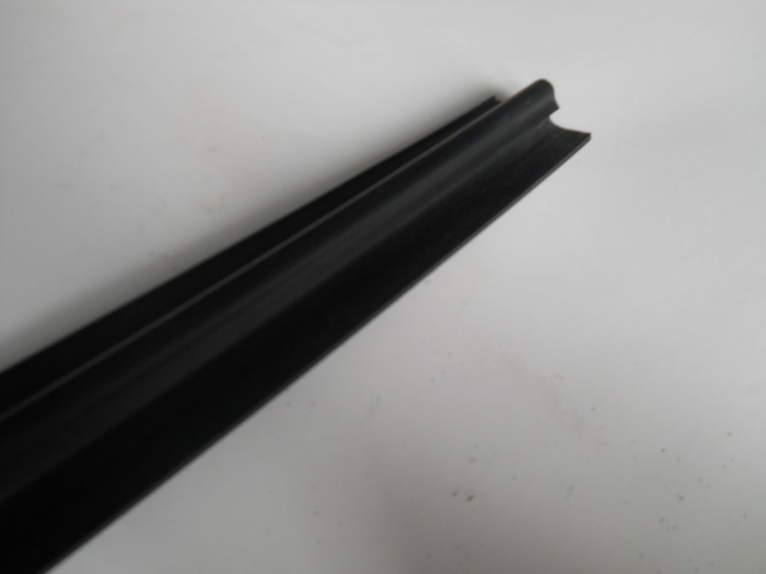 rivet plastique noir 2cv pour profiler - C'Malin